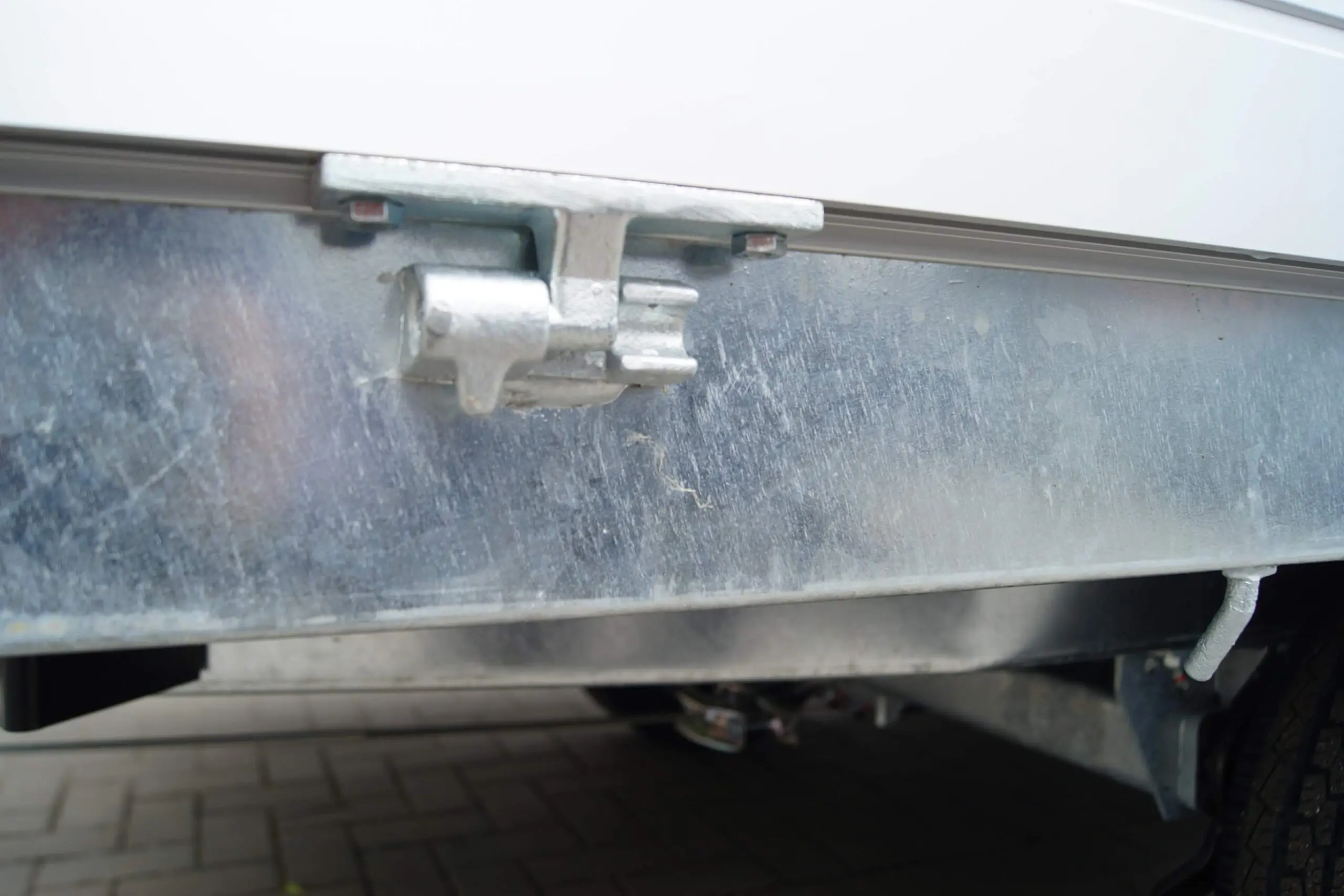 Hochlader 406 204 3500kg Rampenschacht – Bild 9