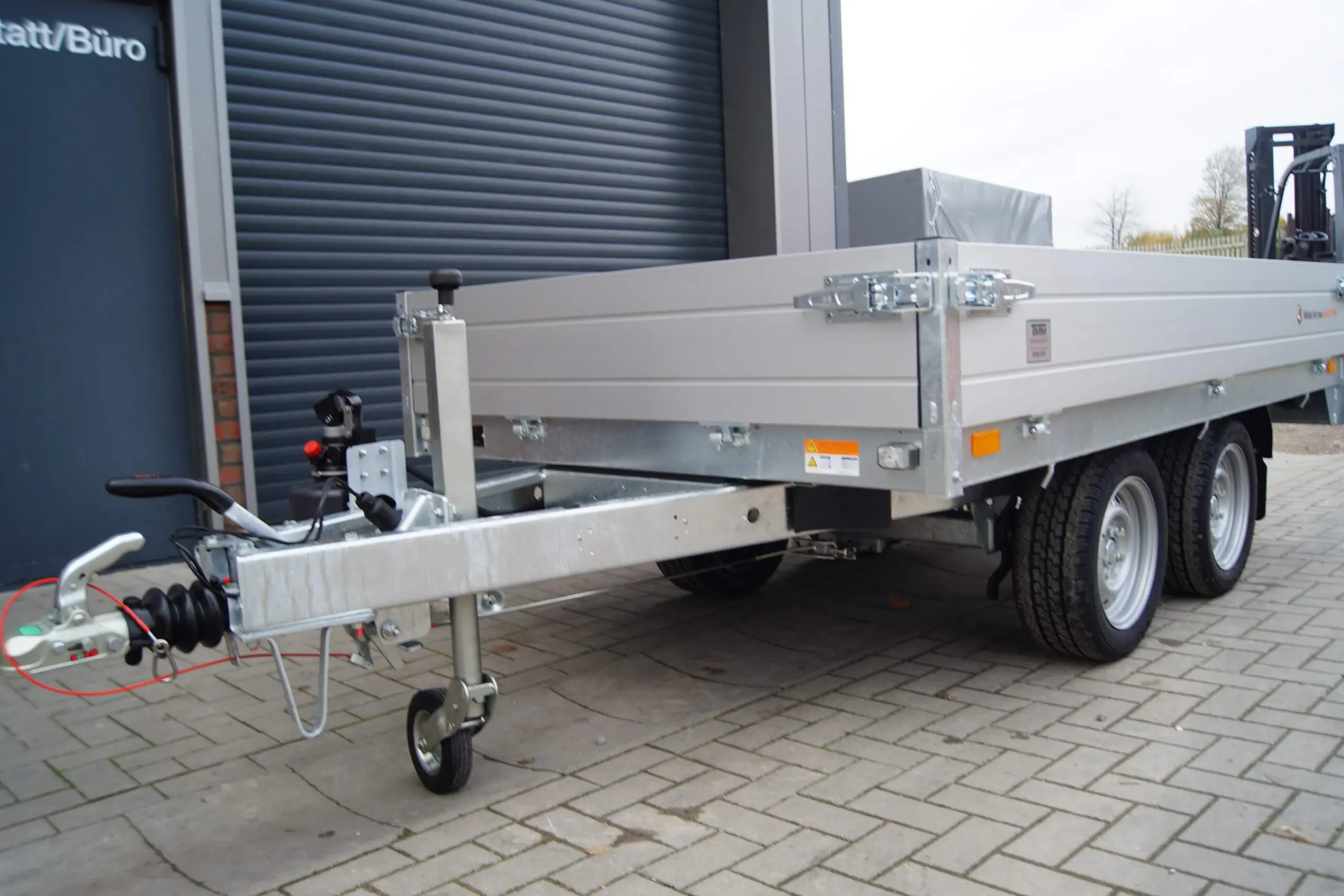 Heckkipper 276 150 2000kg Handpumpe – Bild 11