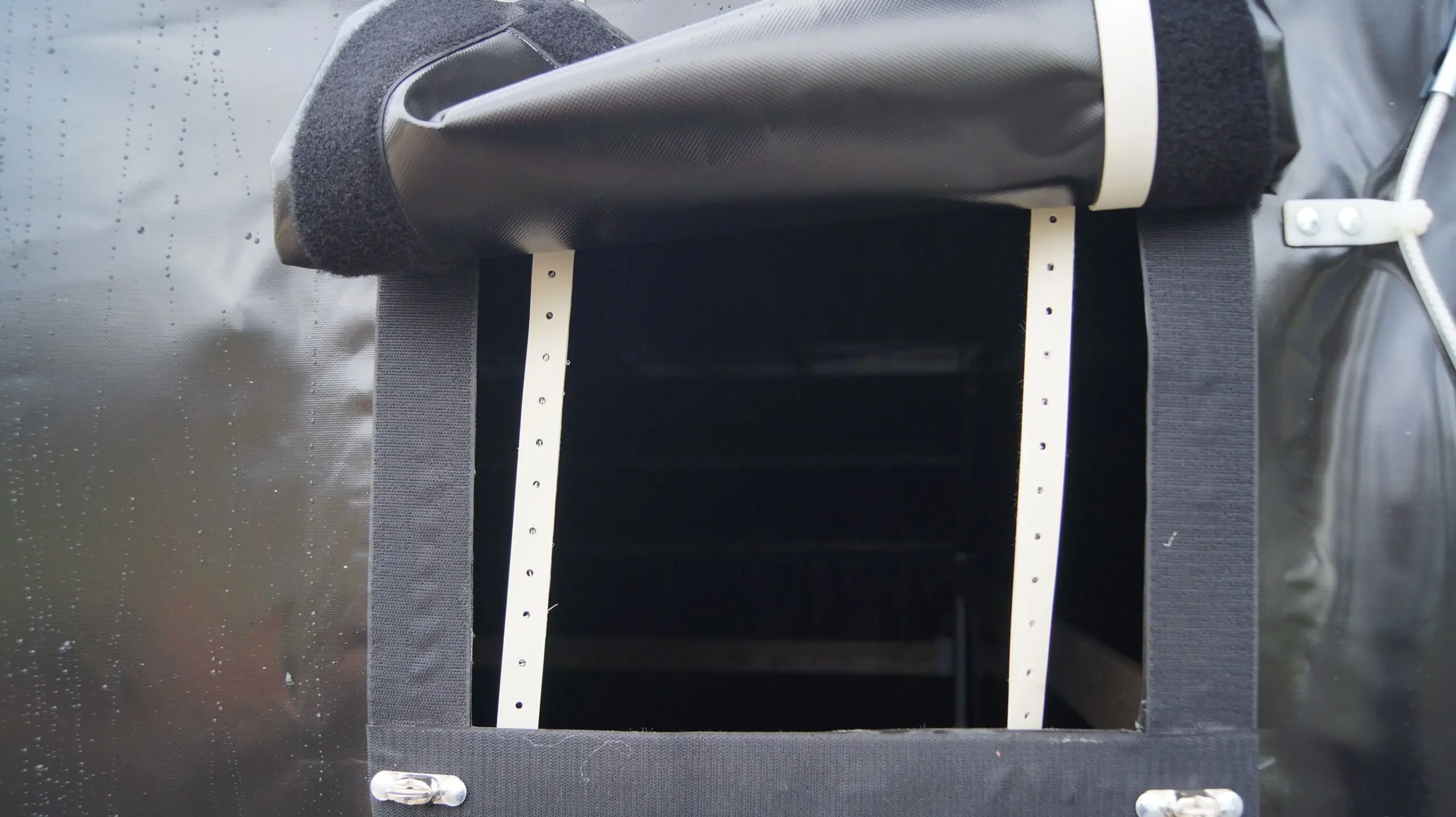 Heckkipper 306 170 2700kg E Black Hochplane mit Fenster – Bild 6