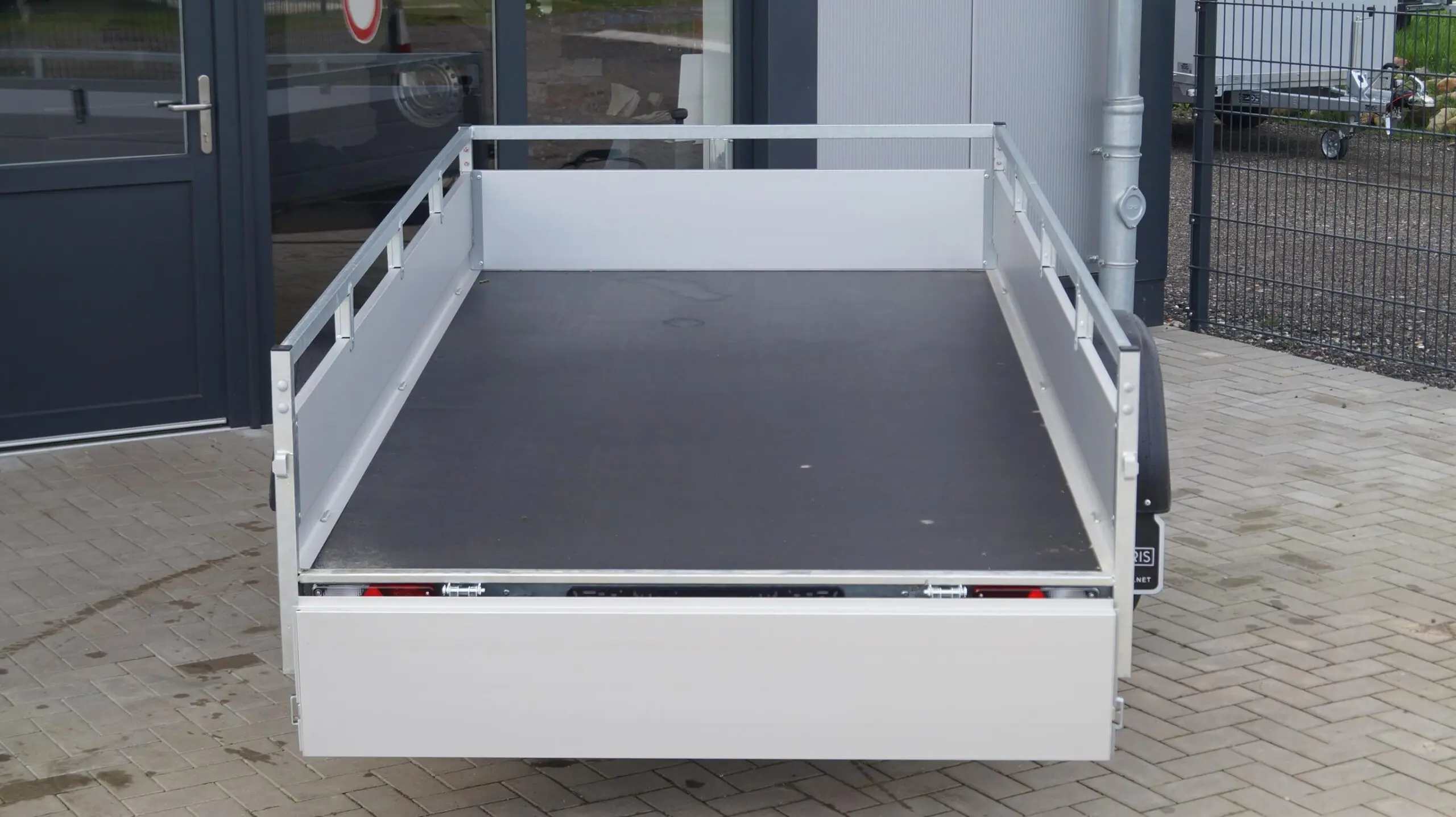 Tieflader 305x153cm 1500kg Aluminium – Bild 4