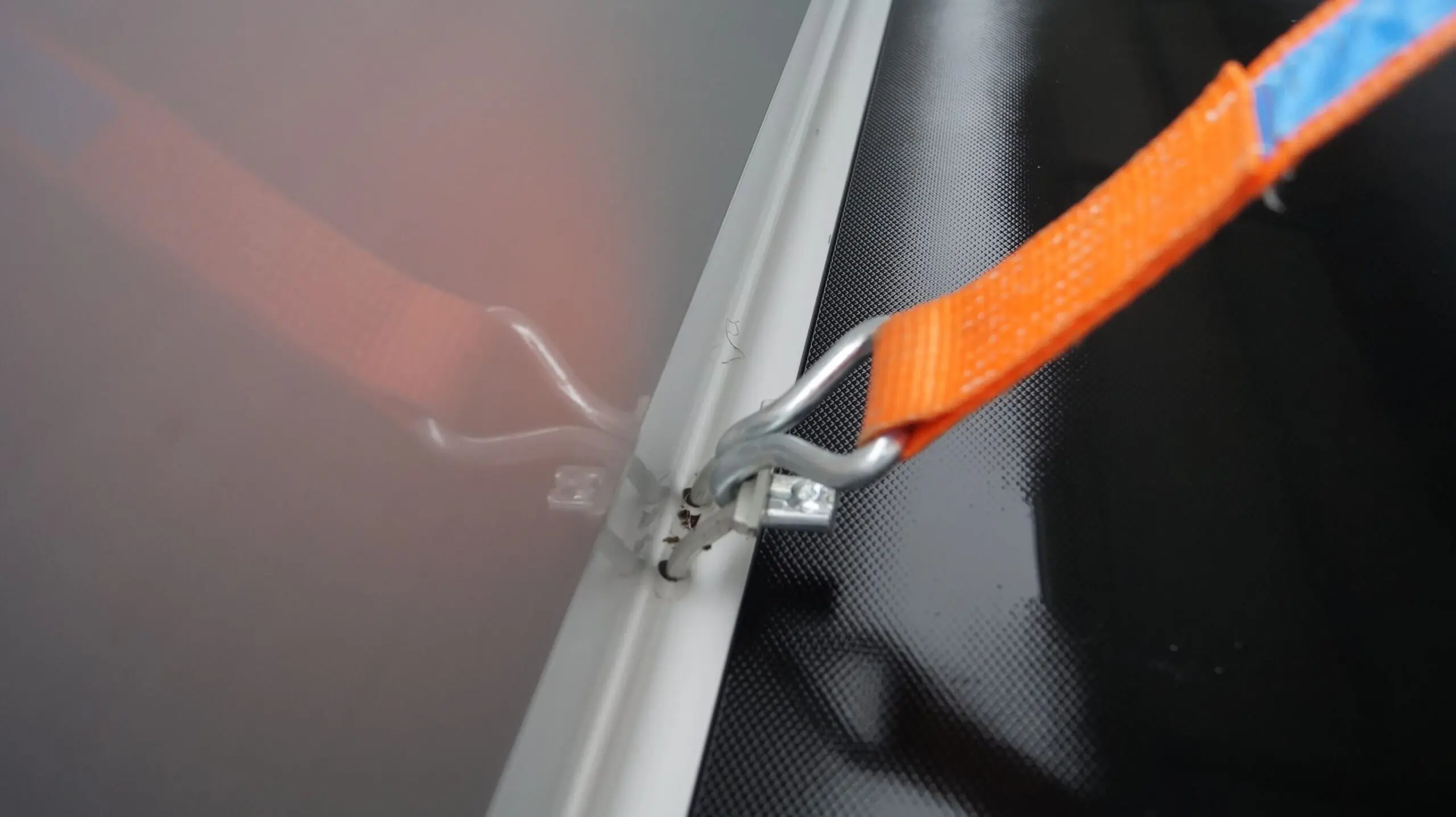 Tieflader 305x153cm 1500kg Aluminium – Bild 11