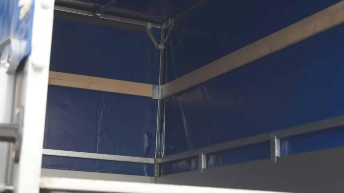 Tieflader 305x153cm 2000kg Hochplane Blau Rampen 100kmh – Bild 8