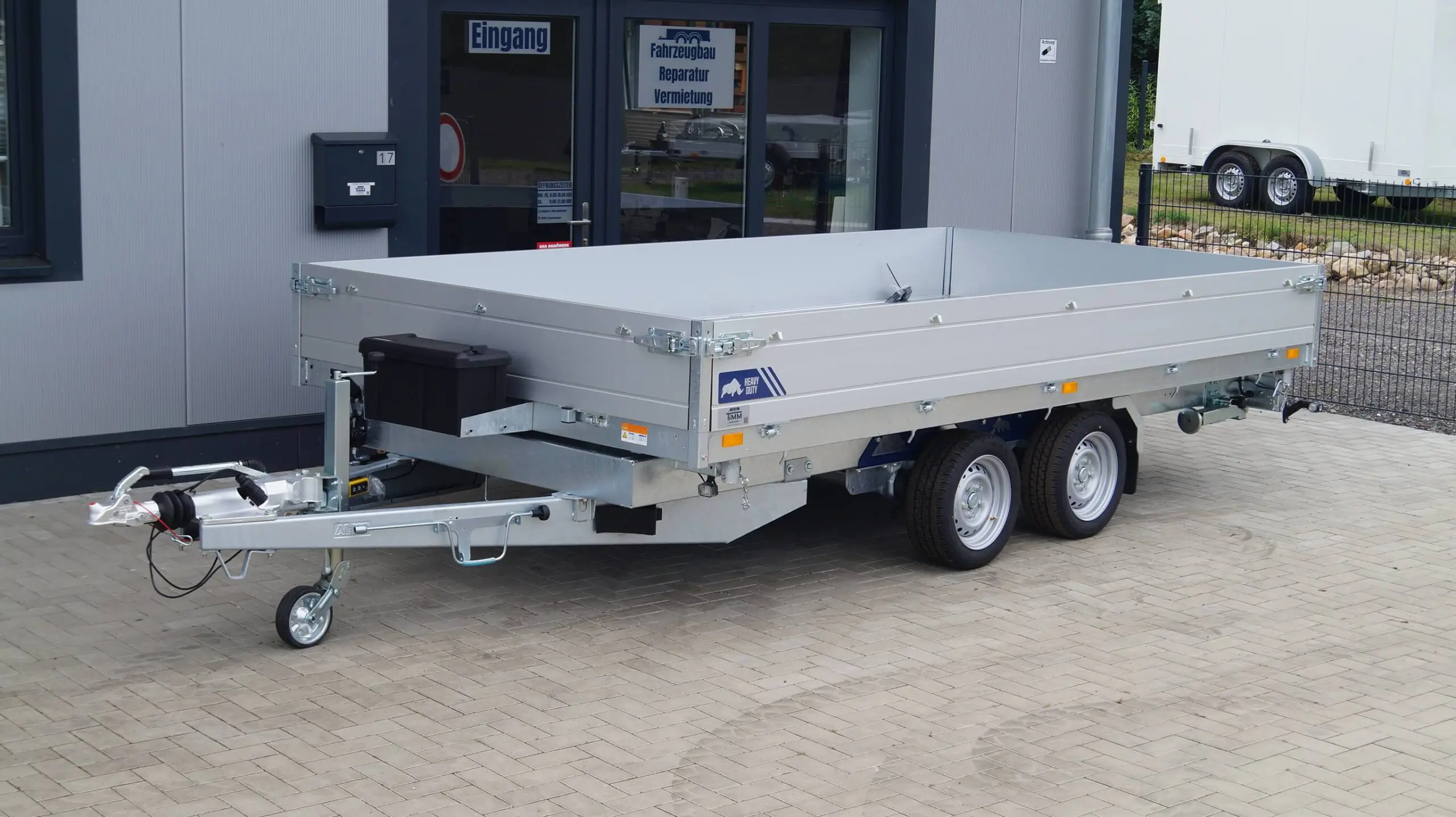 Dreiseitenkipper 406 204 3500kg verstärkt – Bild 2