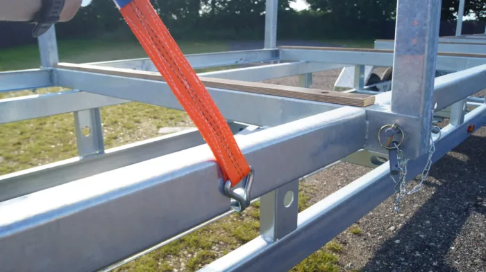 Langmaterialanhänger Rohranhänger Hochlader 10m 2700kg – Bild 7