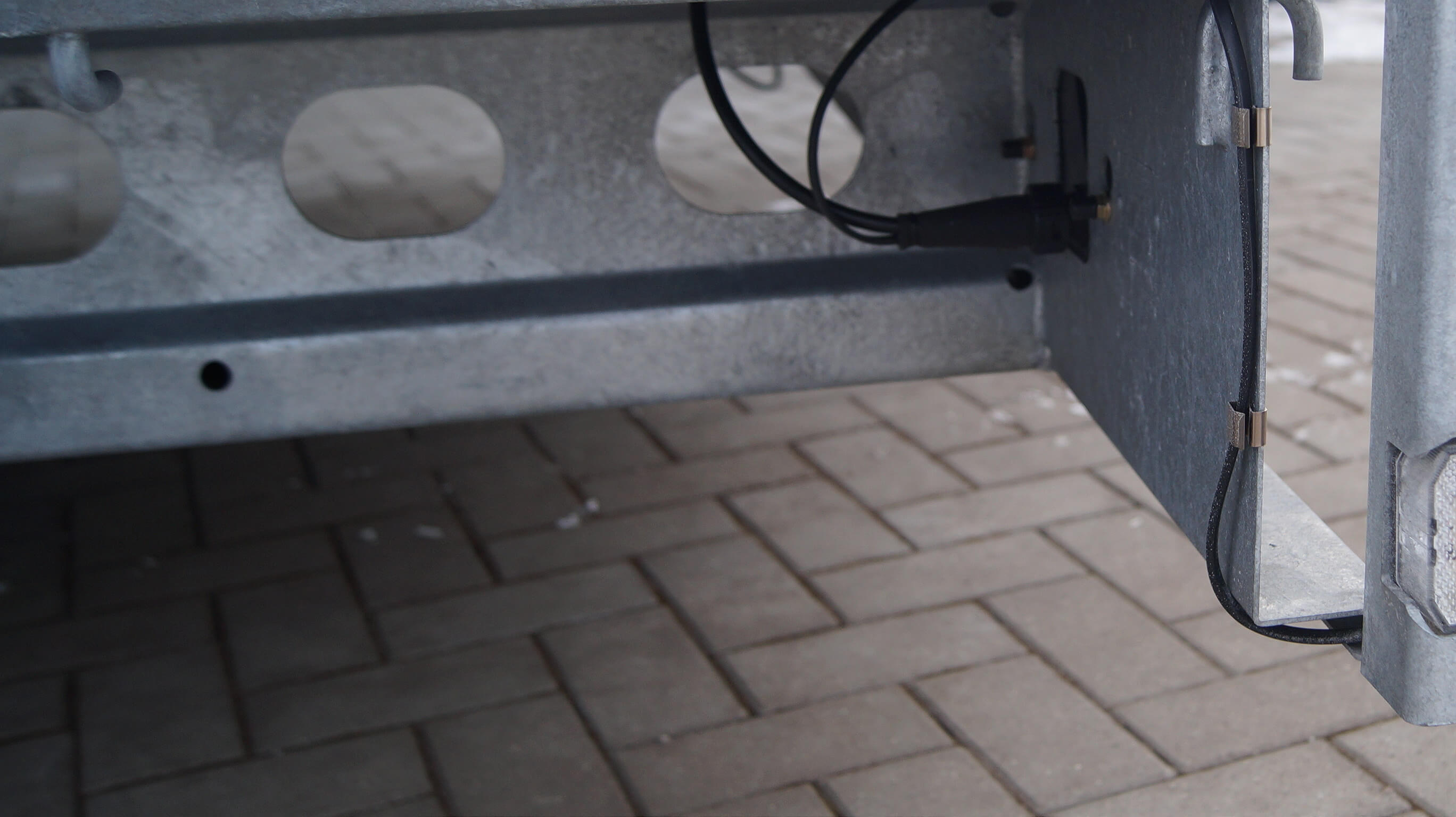 Henra Xpert Hochlader 633 x 222cm 3500 kg -verstärkt- – Bild 11