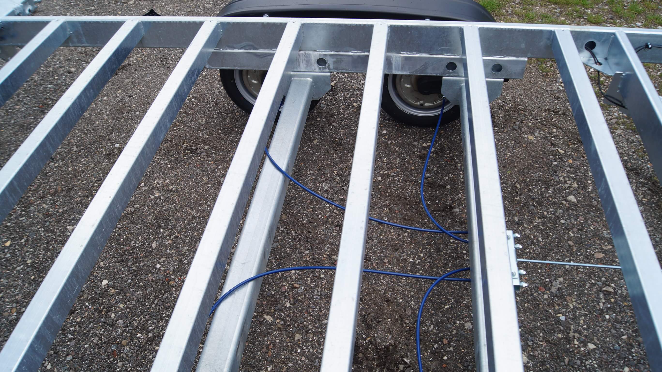 Seecontainer Anhänger 3380x2259mm 3500kg – Bild 11