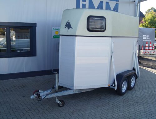 Pferdeanhänger